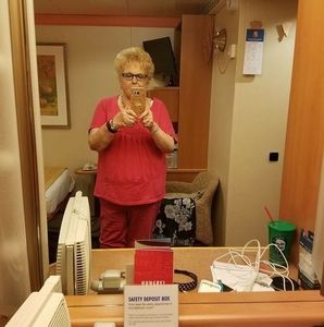 Meet your Posher, Phyllis